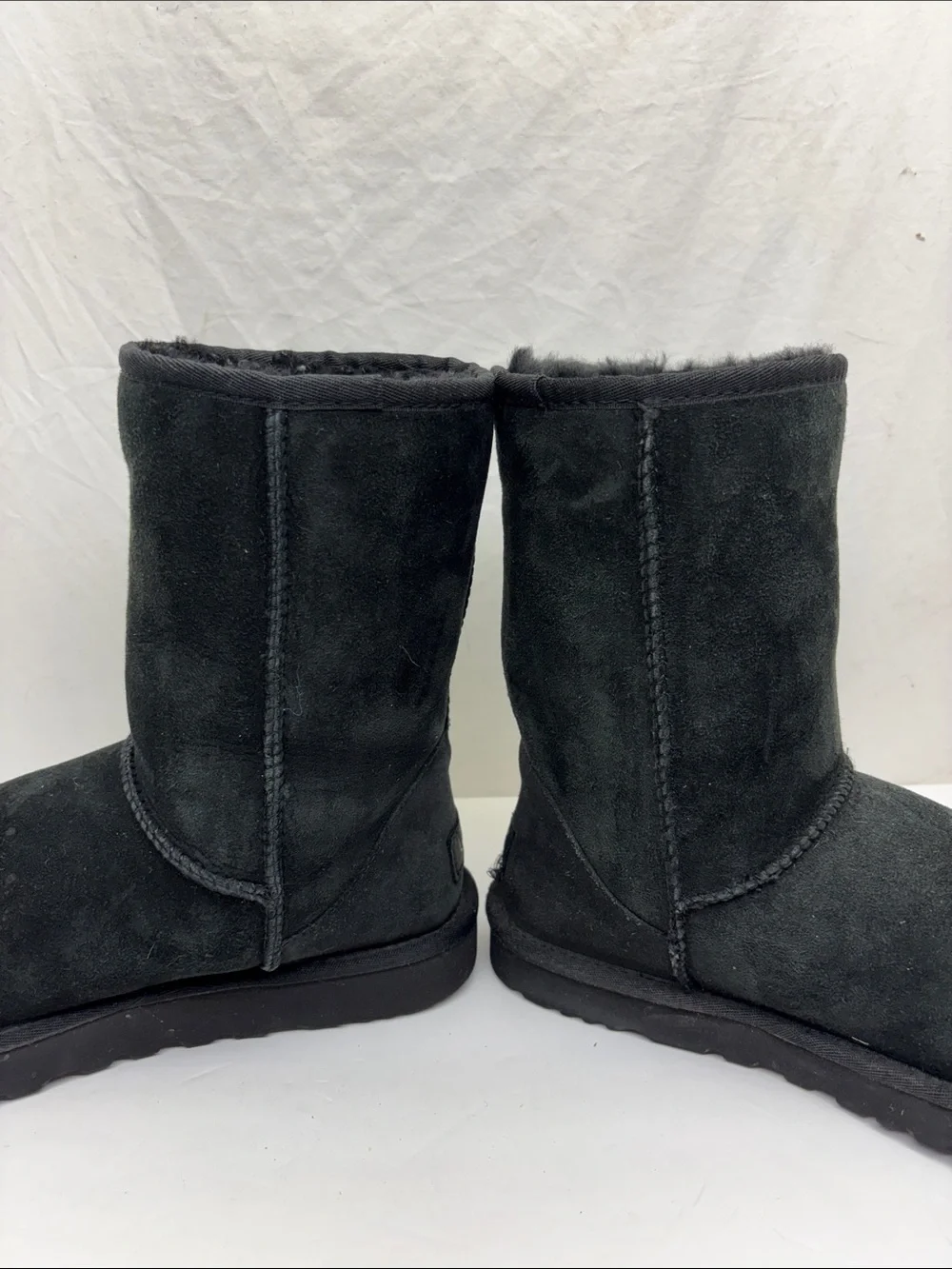 UGG Classic Short Boots, size 9, box 46
